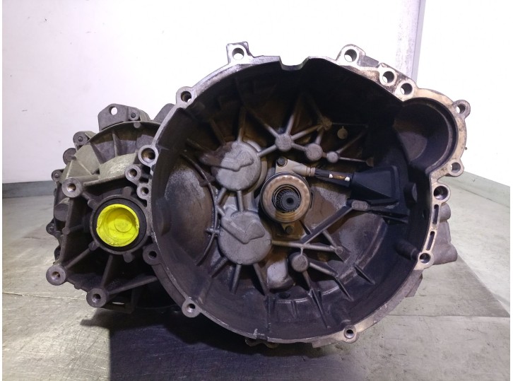 Recambio de caja cambios para volvo v40 familiar 2.0 turbo cat referencia OEM IAM 36050400 36050401 