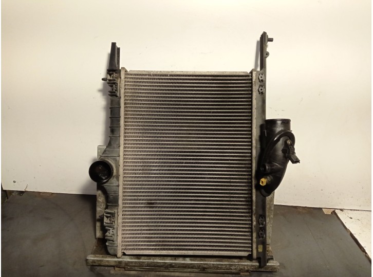Recambio de intercooler para volvo v40 familiar 2.0 turbo cat referencia OEM IAM 30630529 30630529 