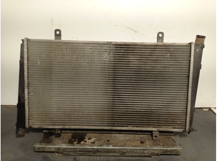 Recambio de radiador agua para volvo v40 familiar 2.0 turbo cat referencia OEM IAM 8602116 8602116 