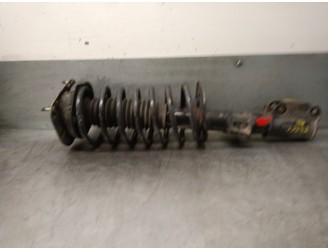 Recambio de amortiguador delantero izquierdo para volvo v70 familiar 2.5 cat referencia OEM IAM P8200033 9204205 824903553010 SA