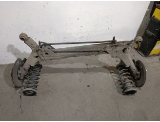 Recambio de puente trasero para volvo v70 familiar 2.5 cat referencia OEM IAM 8250453 8250453 