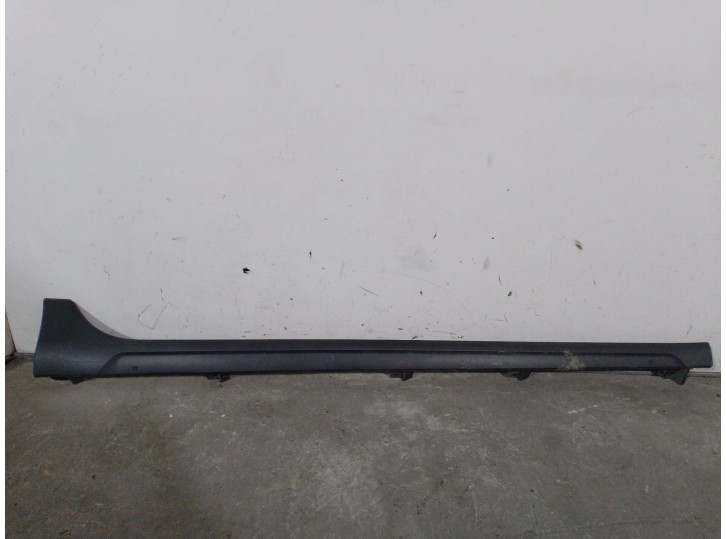 Recambio de faldon lateral para seat arona (kj7, kjp) 1.0 tgi referencia OEM IAM 6F9853852 6F9853852 