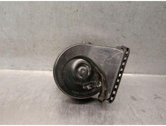 Recambio de claxon para land rover defender station wagon (l663) d250 mhev 4x4 referencia OEM IAM L8B213802AB LR129229 