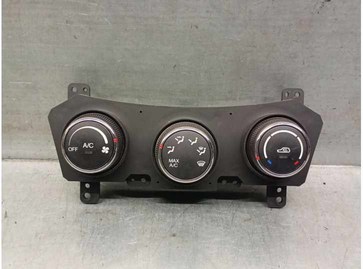 Recambio de mando climatizador para ssangyong korando (ck) 2.0 e-xdi referencia OEM IAM 6871034001 938044012B 