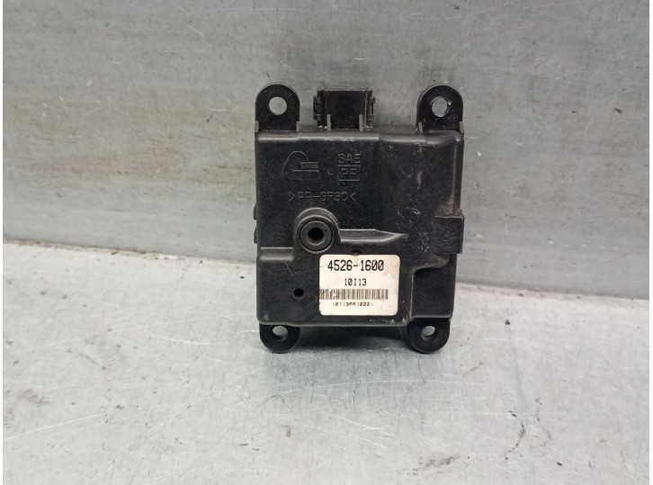 Recambio de motor apertura trampillas climatizador para ssangyong korando (ck) 2.0 e-xdi referencia OEM IAM 45261600 