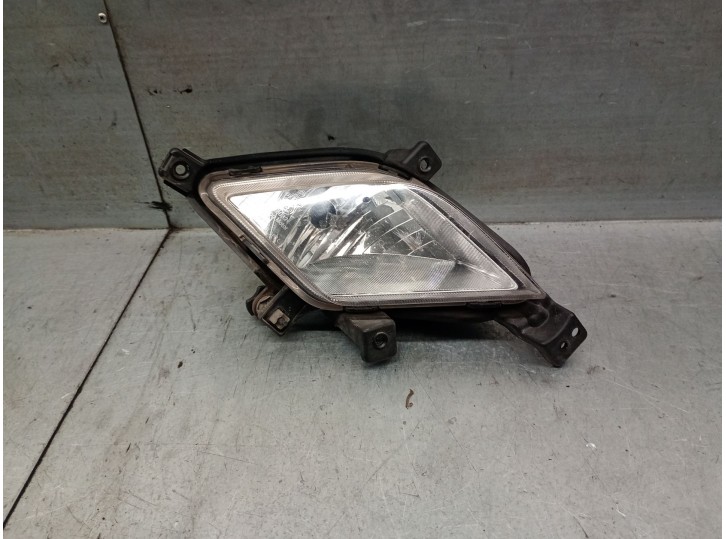 Recambio de faro antiniebla derecho para ssangyong korando (ck) 2.0 e-xdi referencia OEM IAM 8320234001 8320234001 