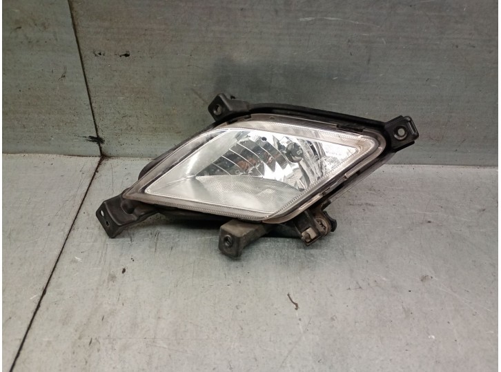 Recambio de faro antiniebla izquierdo para ssangyong korando (ck) 2.0 e-xdi referencia OEM IAM 8320134001 8320134001 