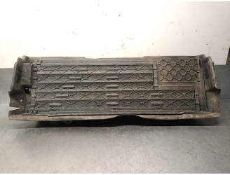 Recambio de calandra delantera de radiador para land rover defender station wagon (l663) d250 mhev 4x4 referencia OEM IAM L8B28A