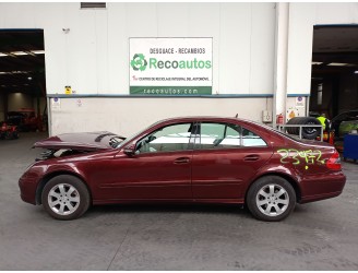 mercedes-benz clase e (w211) berlina del año 2007