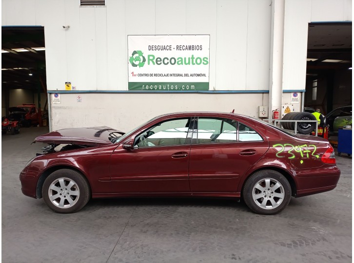 mercedes-benz clase e (w211) berlina del año 2007