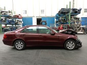 mercedes-benz clase e (w211) berlina del año 2007