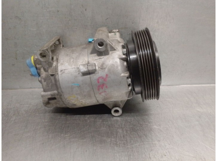 Recambio de compresor aire acondicionado para renault scenic ii 1.6 16v referencia OEM IAM 8200940837 8200940837 DELPHI