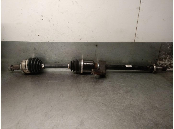 Recambio de transmision delantera derecha para ssangyong korando (ck) 2.0 e-xdi referencia OEM IAM P4131034000 4130034201 