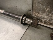 Recambio de transmision delantera derecha para ssangyong korando (ck) 2.0 e-xdi referencia OEM IAM P4131034000 4130034201 