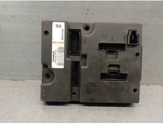 Recambio de caja reles / fusibles para chevrolet epica 2.0 cat referencia OEM IAM 96647424 96647424 5WY8155A SISMENS