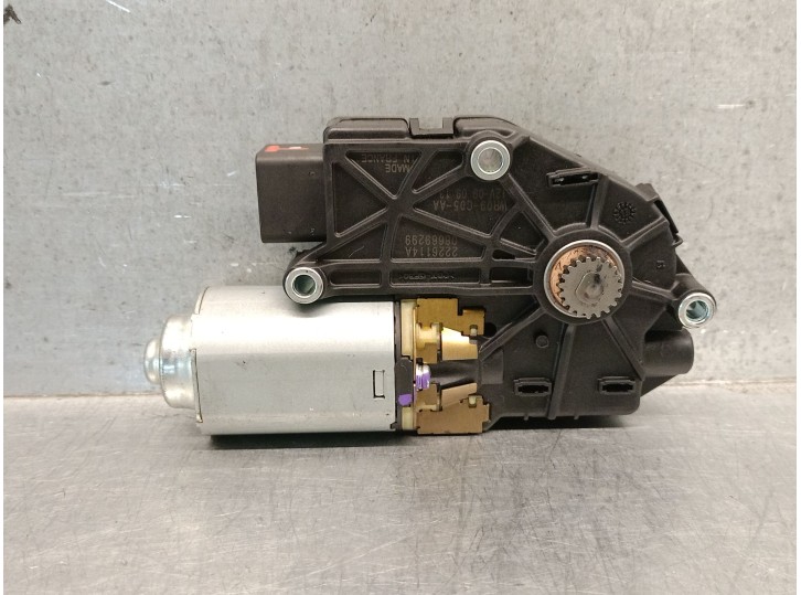 Recambio de motor techo electrico para kia optima (fsgds6b) 1.7 crdi referencia OEM IAM 816712T210 816712T210 WEBASTO