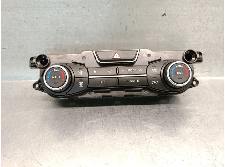 Recambio de mando climatizador para kia optima (fsgds6b) 1.7 crdi referencia OEM IAM 972502TQF0 972502TQF0 