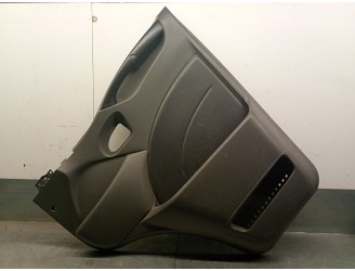 Recambio de guarnecido puerta delantera derecha para iveco daily iv caja/chasis 35c15 referencia OEM IAM 5801256705 5801256705 