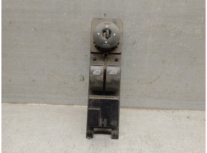 Recambio de mando elevalunas delantero izquierdo para ford focus iii 1.6 tdci referencia OEM IAM AM5T14A132EA 1690870 
