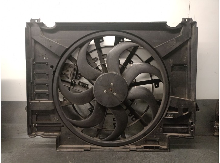 Recambio de electroventilador para jaguar f-pace (x761) 2.0 td4 referencia OEM IAM HK838C607AE T4A3311 