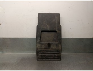 Recambio de cubrecarter para land rover defender station wagon (l663) d250 mhev 4x4 referencia OEM IAM L8B2130B14DG8PVJ LR167746