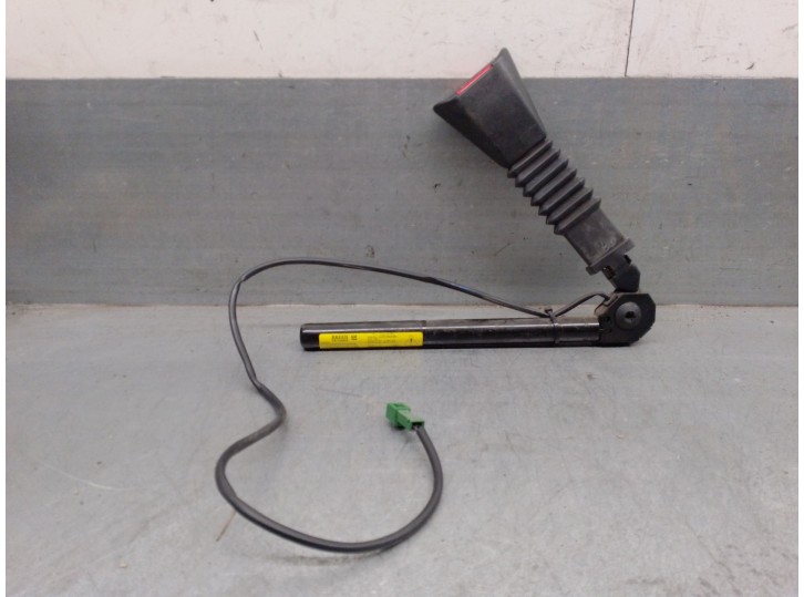 Recambio de pretensor airbag derecho para opel astra g berlina 1.6 16v referencia OEM IAM 24404441 197481 