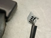 Recambio de enganche cinturon trasero izquierdo para renault 5 e-tech electric p01 /rbe / a1bea1a50000 referencia OEM IAM 888436