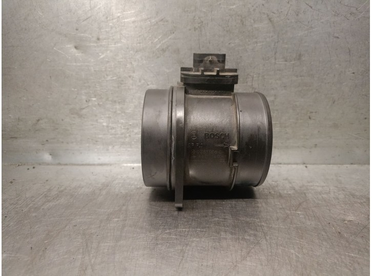 Recambio de caudalimetro para ssangyong korando (ck) 2.0 e-xdi referencia OEM IAM A6710940048 A6710940048 0281006043 BOSCH