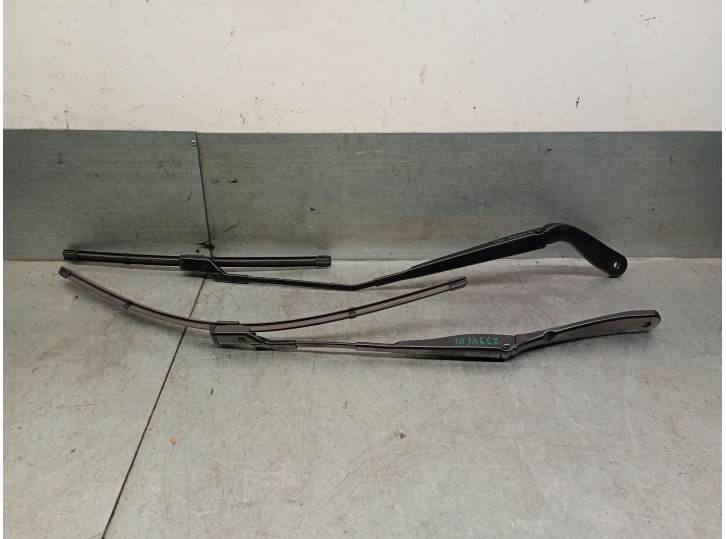 Recambio de brazo limpia delantero derecho para renault 5 e-tech electric p01 /rbe / a1bea1a50000 referencia OEM IAM 288868457R 