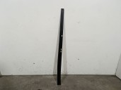 Recambio de embellecedor para land rover defender station wagon (l663) d250 mhev 4x4 referencia OEM IAM L8B2517C78EA LR131646 