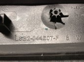 Recambio de embellecedor para land rover defender station wagon (l663) d250 mhev 4x4 referencia OEM IAM L8B2044E07F LR182558 