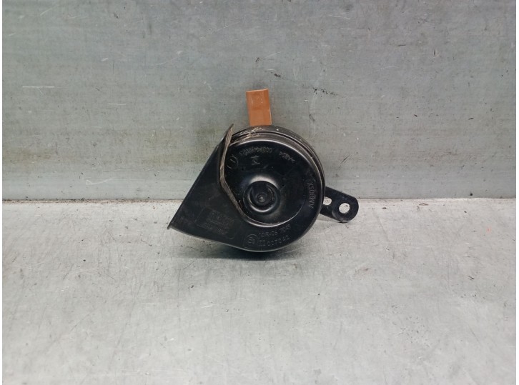 Recambio de claxon para renault 5 e-tech electric p01 /rbe / a1bea1a50000 referencia OEM IAM 256208803R  