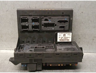 Recambio de caja reles / fusibles para mercedes-benz clase e (w211) berlina 2.2 cdi cat referencia OEM IAM 2115457301 00403136A