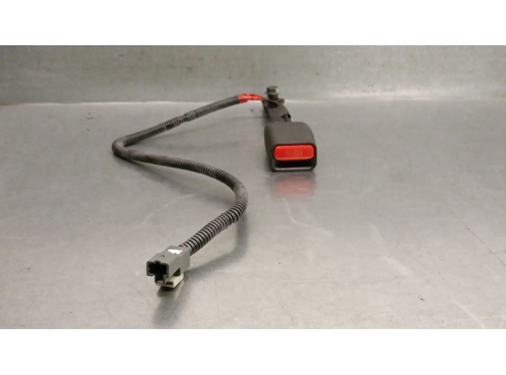 Recambio de enganche cinturon para kia optima (fsgds6b) 1.7 crdi referencia OEM IAM 888402T001VA 888402T001VA 