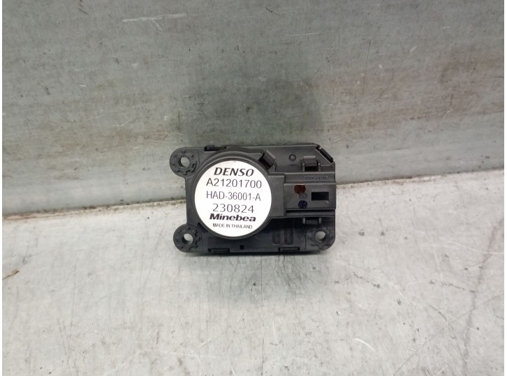 Recambio de motor apertura trampillas climatizador para renault 5 e-tech electric p01 /rbe / a1bea1a50000 referencia OEM IAM A21