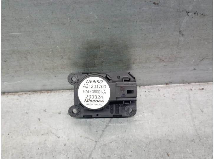 Recambio de motor apertura trampillas climatizador para renault 5 e-tech electric p01 /rbe / a1bea1a50000 referencia OEM IAM A21