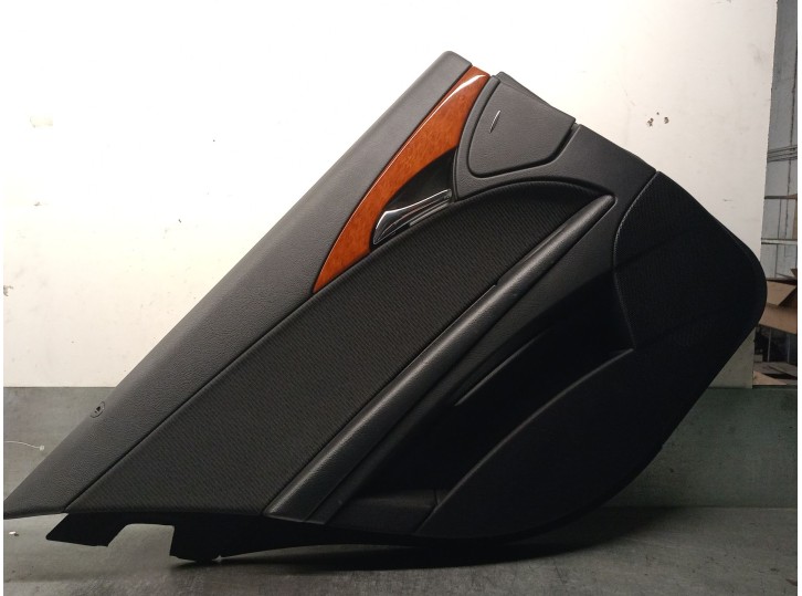 Recambio de guarnecido puerta trasera izquierda para mercedes-benz clase e (w211) berlina 2.2 cdi cat referencia OEM IAM A211730
