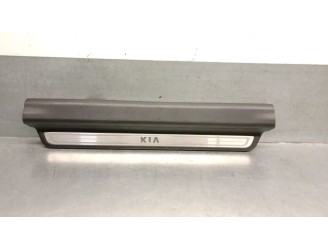 Recambio de molduras delanteras para kia optima (fsgds6b) 1.7 crdi referencia OEM IAM 858812T101 858812T201VA 