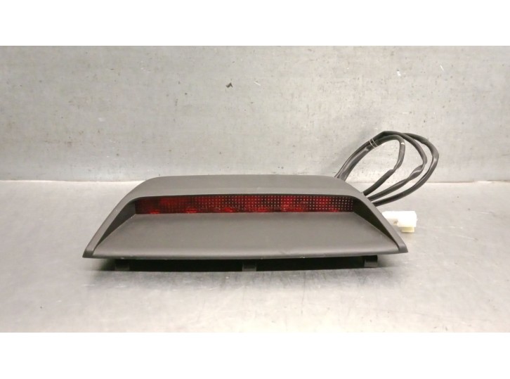 Recambio de luz central de freno para kia optima (fsgds6b) 1.7 crdi referencia OEM IAM 927002T000VA 927002T000VA 