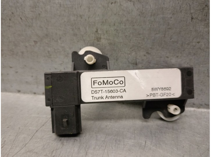 Recambio de antena para ford mondeo v sedán (cd) 2.0 hybrid referencia OEM IAM DS7T15603CA 5WY8692 