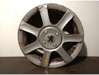 Recambio de llanta para peugeot 1007 1.6 16v cat referencia OEM IAM 9649523180 R156J15CH4-27 