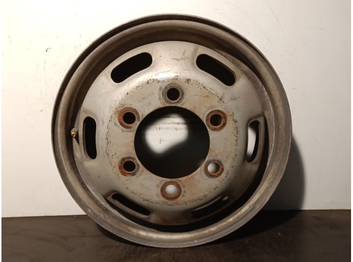 Recambio de llanta para iveco daily iv caja/chasis 35c15 referencia OEM IAM IV616011A R165JKX16HDOT 