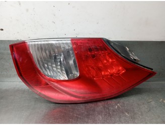 Recambio de piloto trasero derecho para renault scenic ii 1.6 16v referencia OEM IAM 8200474327 8200474327 2SK009467