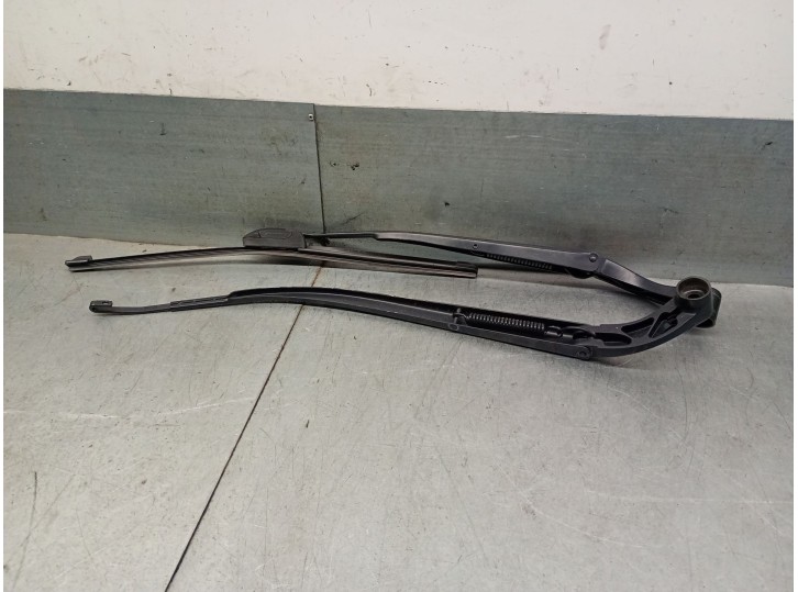 Recambio de brazo limpia delantero derecho para mazda cx-3 (dk) 2.0 skyactiv-g (dk5w, dk6w) referencia OEM IAM DD2S67321 DD2S673