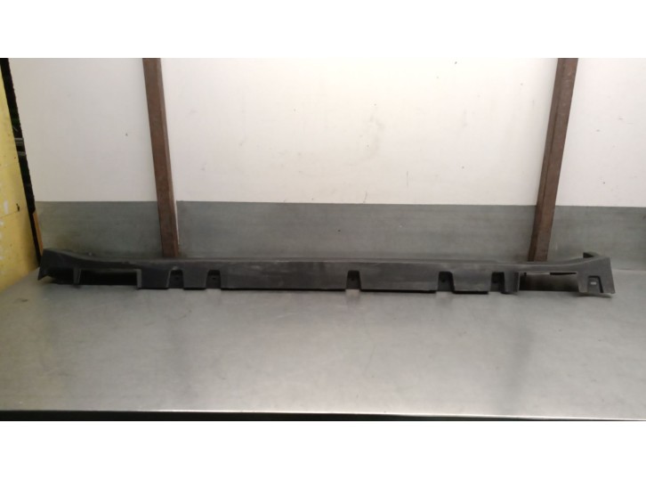 Recambio de estribos laterales para land rover defender station wagon (l663) d250 mhev 4x4 referencia OEM IAM L8B210154BC L8B210