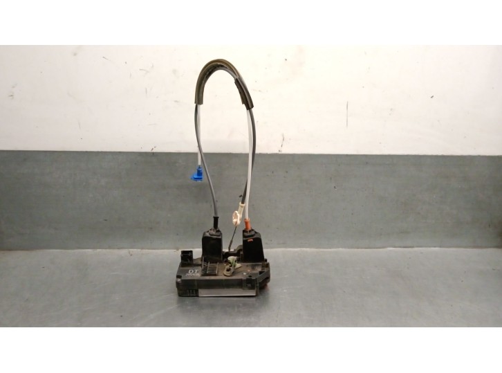 Recambio de cerradura puerta trasera derecha para opel zafira a 1.8 16v referencia OEM IAM 24414135 133072 