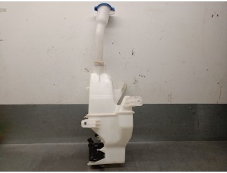 Recambio de deposito limpia para hyundai kona furgoneta/suv (os, ose, osi) ev referencia OEM IAM 98612HF000 98612HF000 