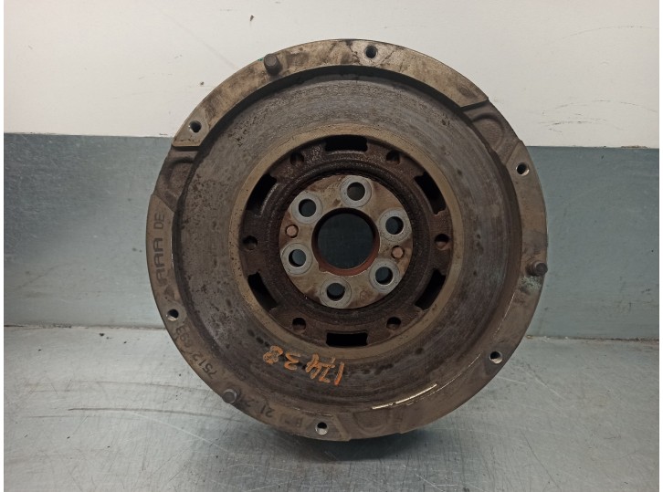 Replacement flywheel for BMW 3 Series Compact (E46) 2.0 16v OEM IAM reference 21217512693 