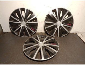 Recambio de tapacubos para ssangyong rodius i 2.7 xdi referencia OEM IAM R16 