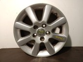 Recambio de llanta para toyota avensis berlina (t25) 2.2 d-4d cat referencia OEM IAM 4261105230 R166.5JJX16CHET45 